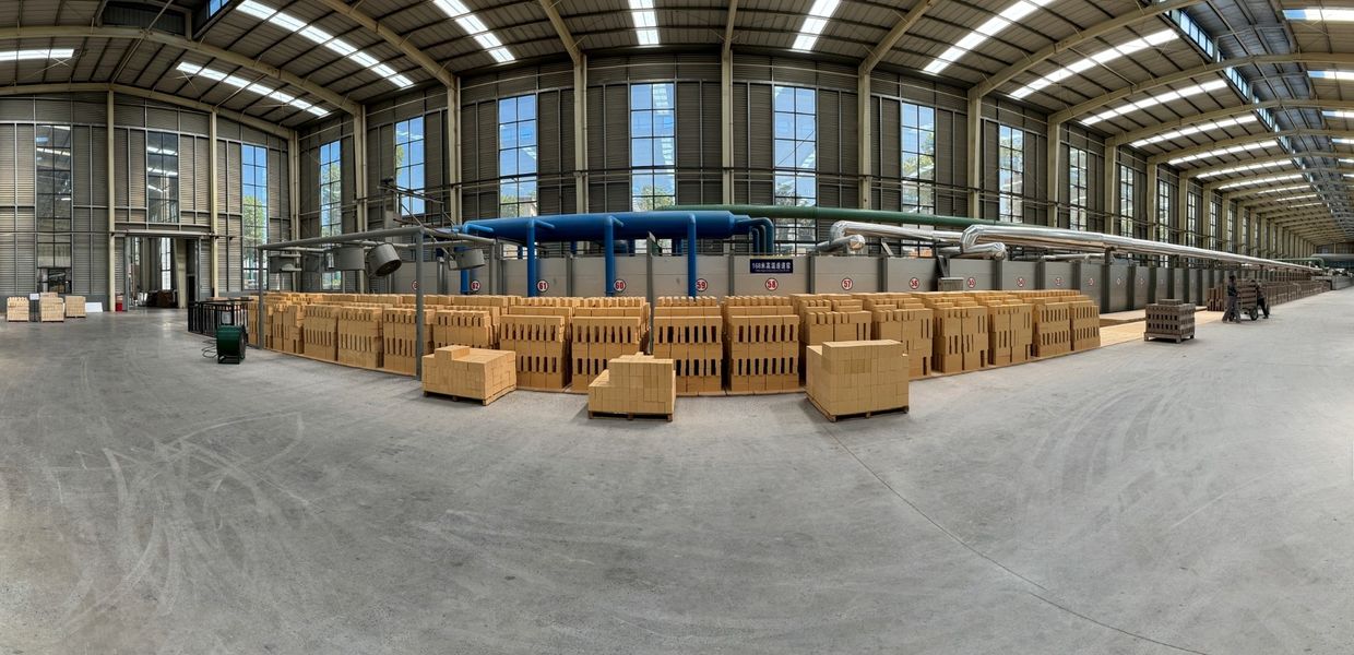 Henan Hongtai Kiln Refractory Co.,Ltd. linha de produção do fabricante