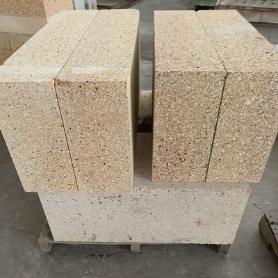 Alta Refractoridade Chamotte Brick Checker Diferentes Formas 0,1% Conteúdo de MgO