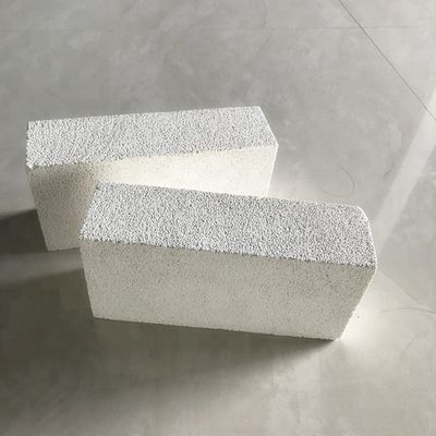 Densidade em massa ≤ 0,5-1,3 g/cm3 JM26 tijolo isolante mullite para revestimento de fornos de cor branca