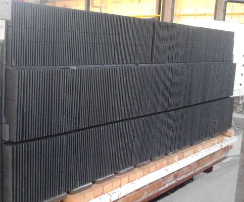85% Min Contido de SiC Placa de carburo de silício de alta temperatura para móveis de forno duráveis